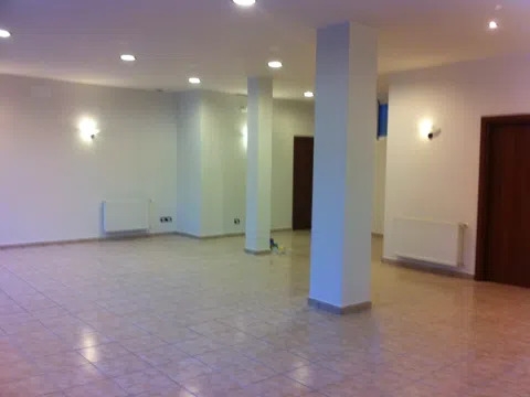 Locale commerciale in affitto a Udine