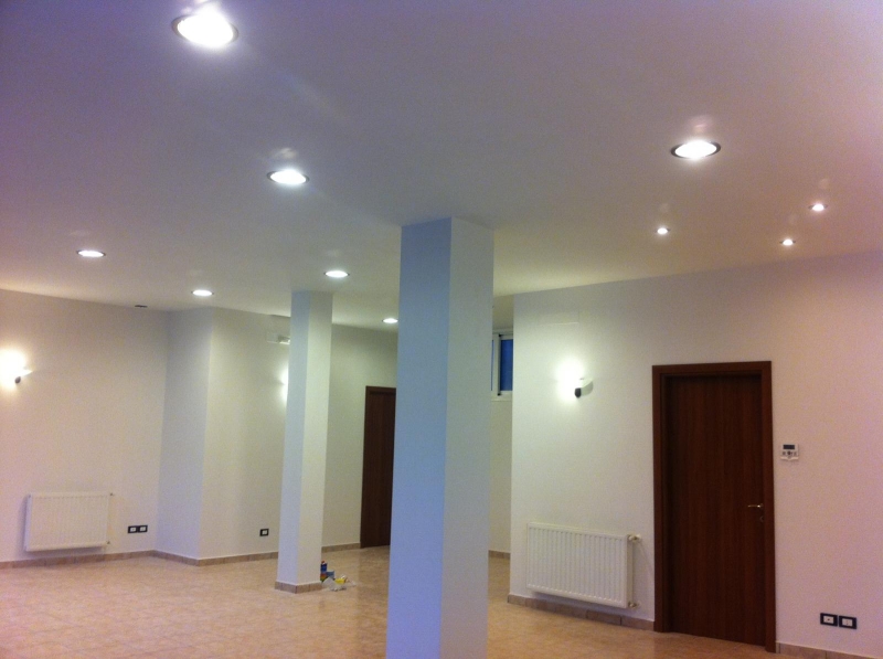 Locale commerciale in affitto a Udine