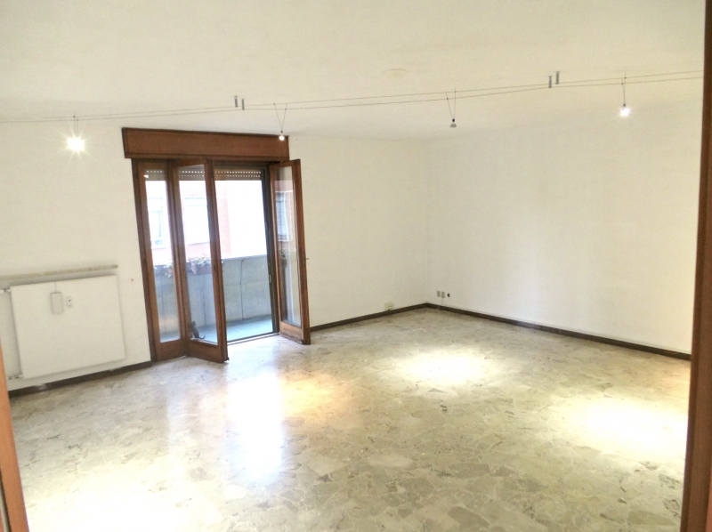 Ufficio con terrazzo a Udine