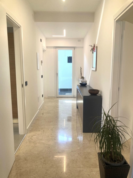 Capannone con terrazzo a Tricesimo