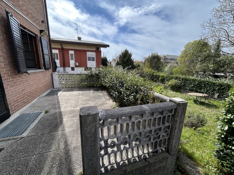 Villa con giardino a Udine