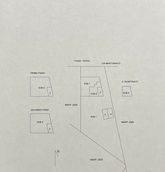 Stabile/Palazzo con giardino a Udine