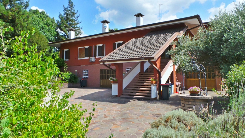Villa in vendita a Majano