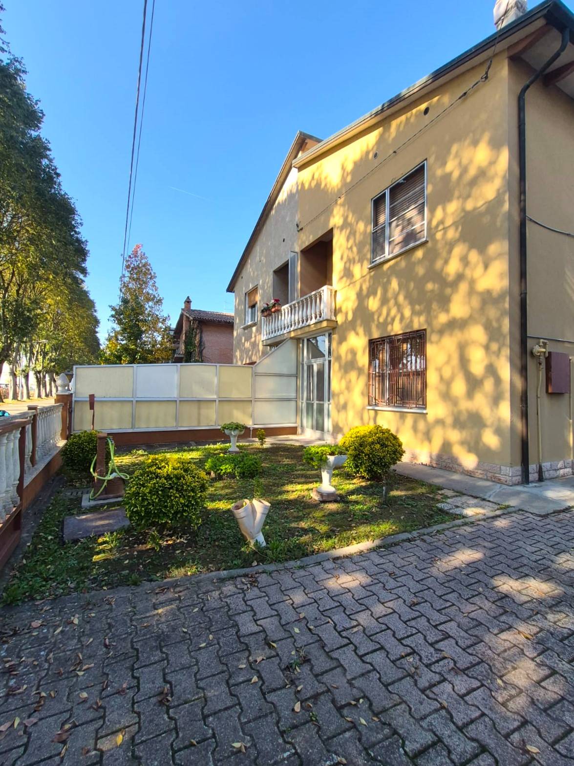 villa bifamiliare in vendita a Vigarano Mainarda, Vigarano Pieve