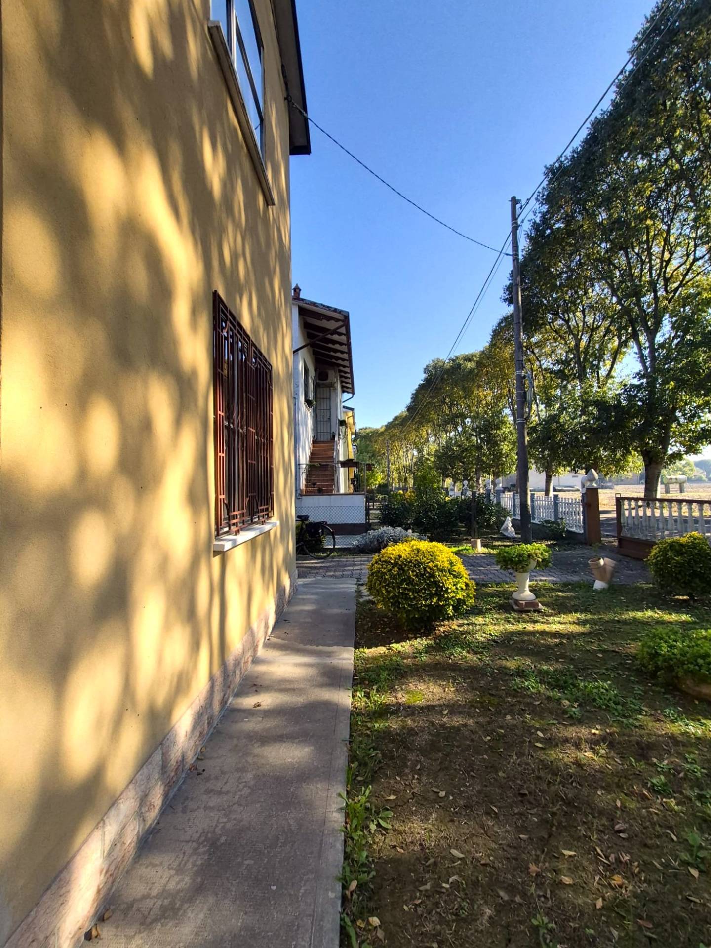 villa bifamiliare in vendita a Vigarano Mainarda, Vigarano Pieve