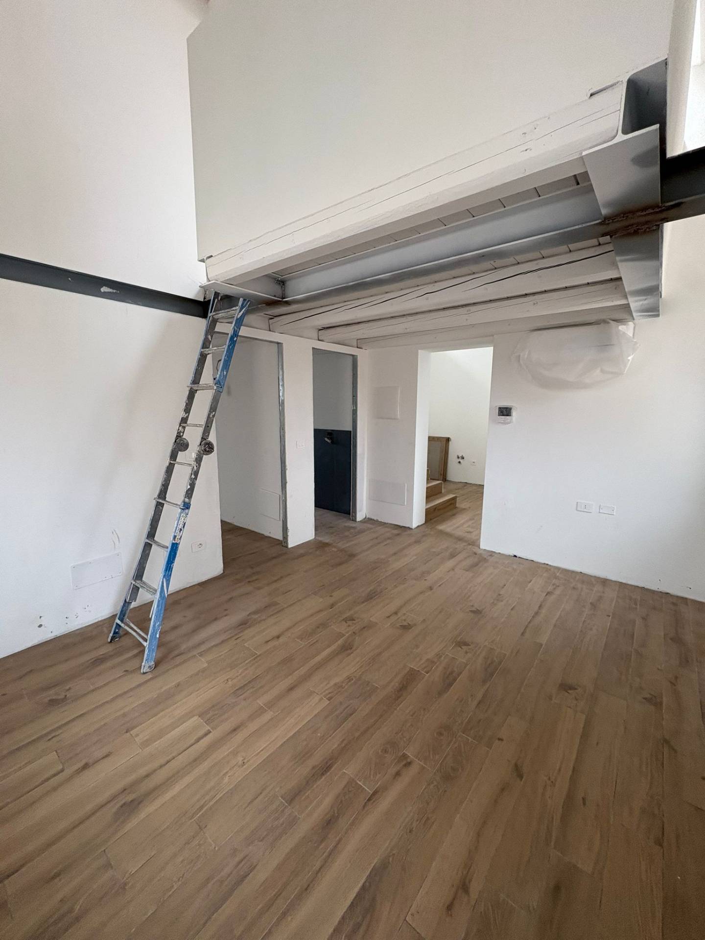 appartamento indipendente in vendita a Ferrara, Centro storico