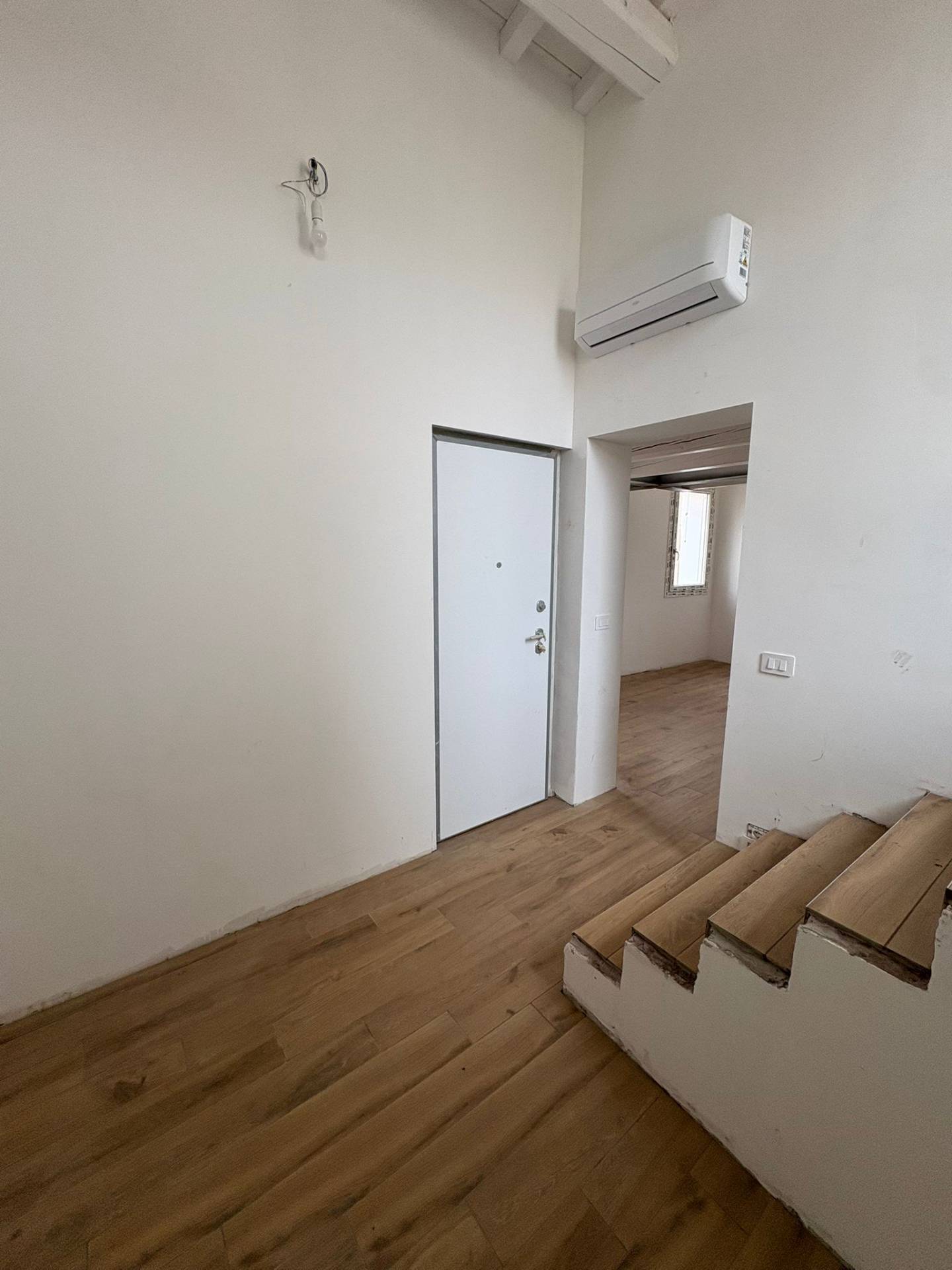 appartamento indipendente in vendita a Ferrara, Centro storico