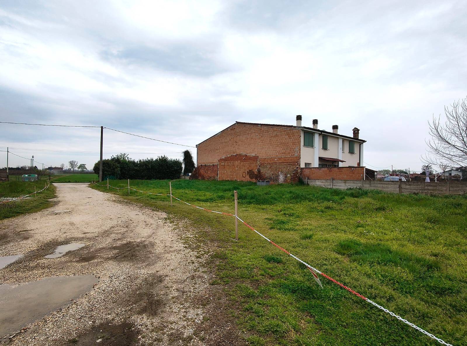 Terreno edificabile in vendita a Ferrara, Aguscello