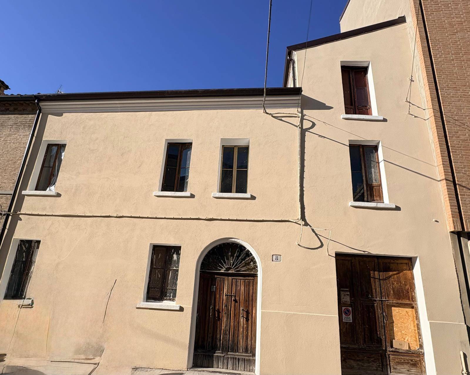 Casa indipendente in vendita a Ferrara, Centro storico