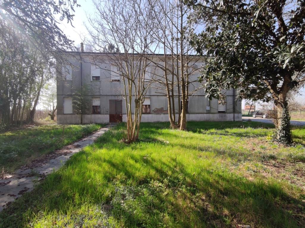 Rustico in vendita a Ferrara, San Martino