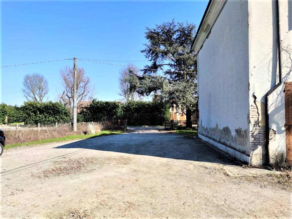 Rustico in vendita a Ferrara, San Martino