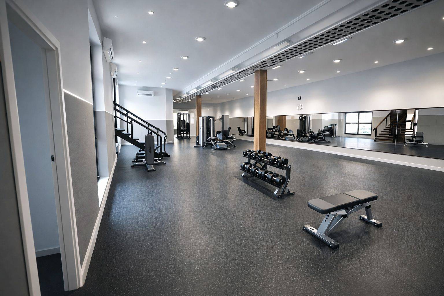 Locale commerciale in vendita a Ferrara, Pontelagoscuro