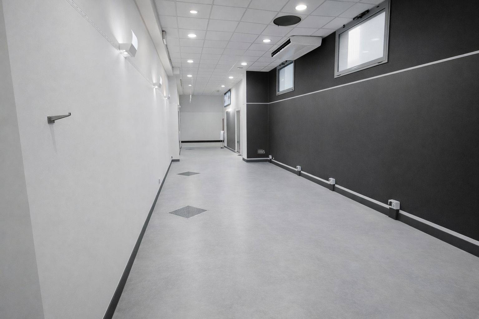 Locale commerciale in vendita a Ferrara, Pontelagoscuro