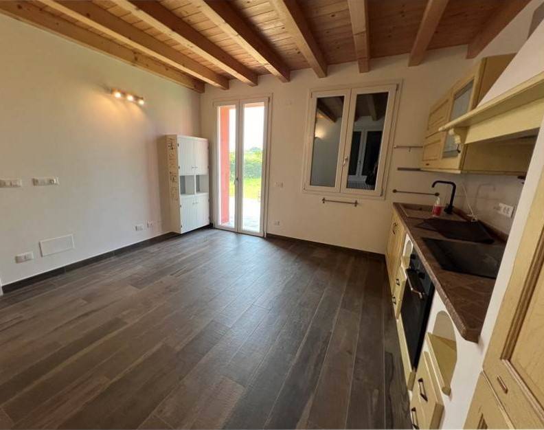 villa bifamiliare in vendita a Ferrara, Francolino