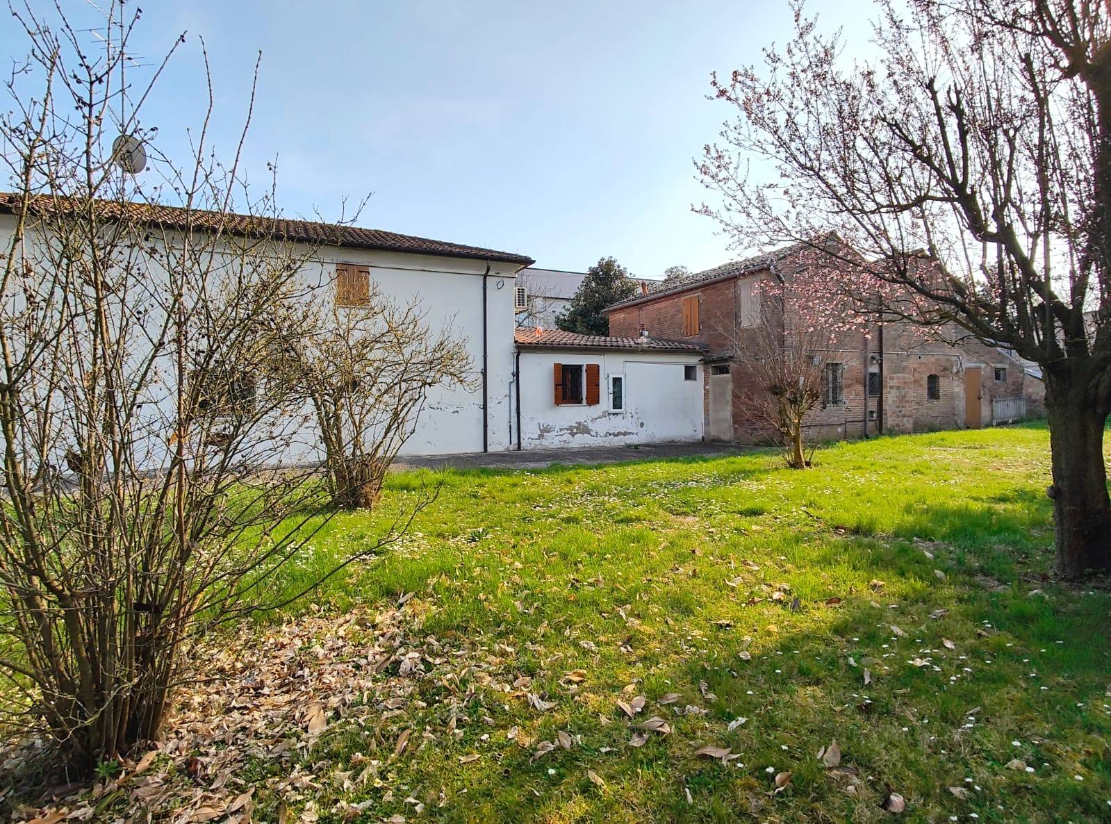 Casa indipendente in vendita a Ferrara, San Martino