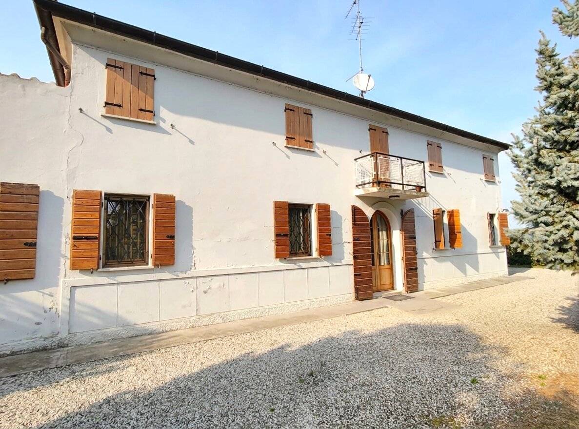 Casa indipendente in vendita a Ferrara, San Martino
