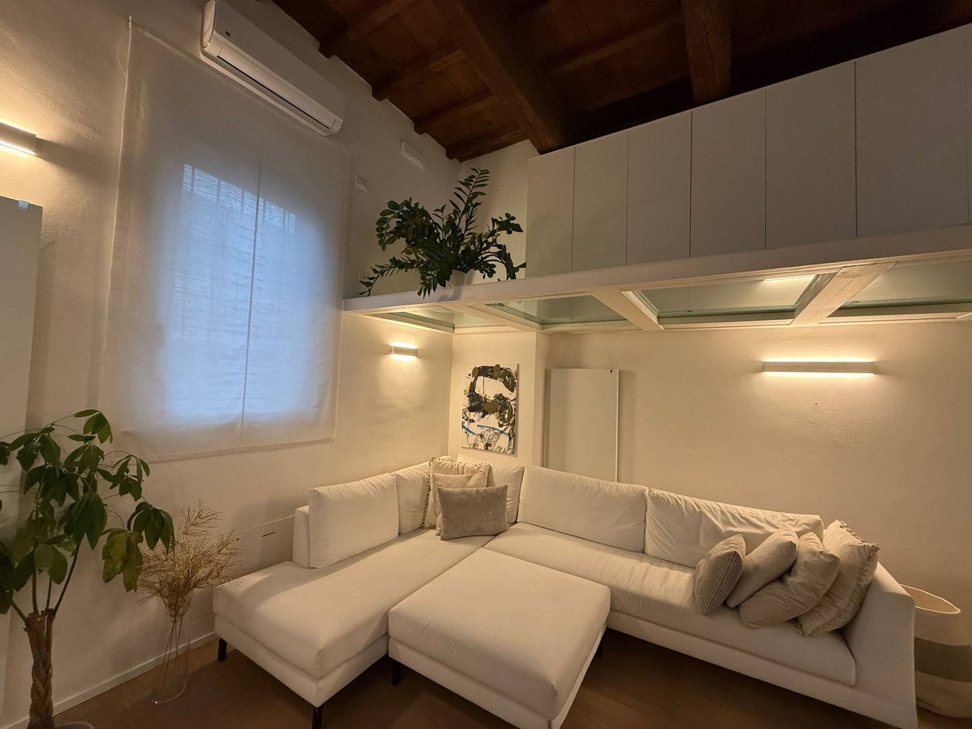 appartamento indipendente in vendita a Ferrara, Centro storico