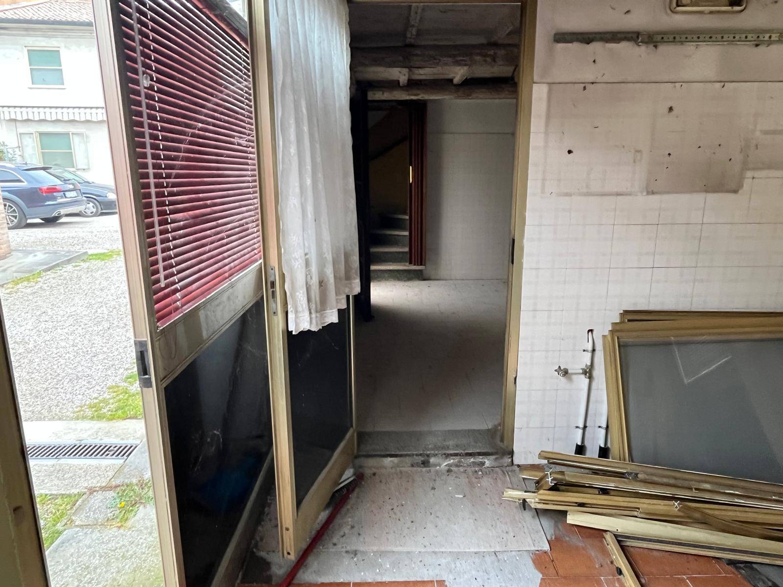 appartamento indipendente in vendita a Ferrara, Via Modena