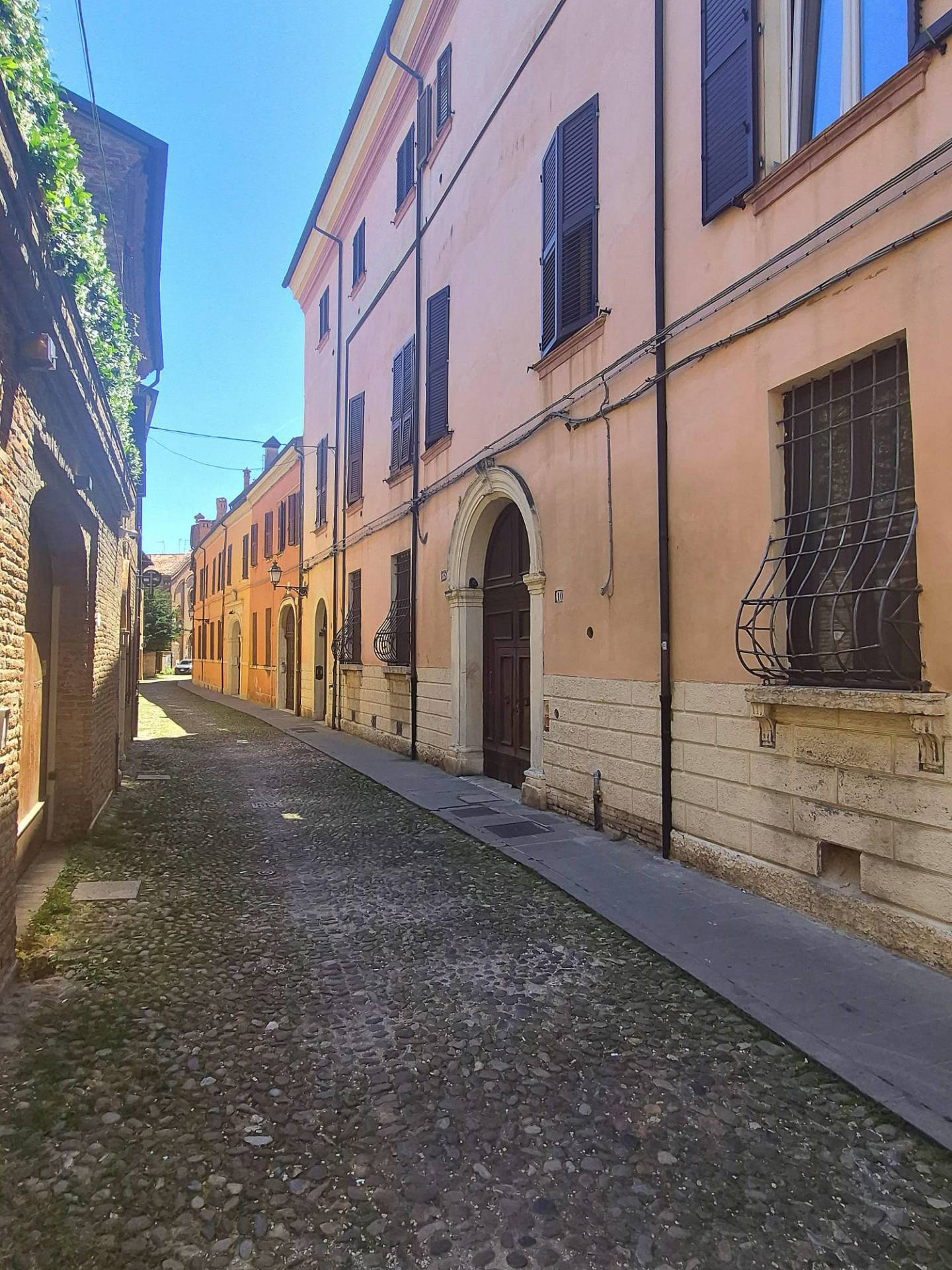 Appartamento in vendita a Ferrara, Centro storico