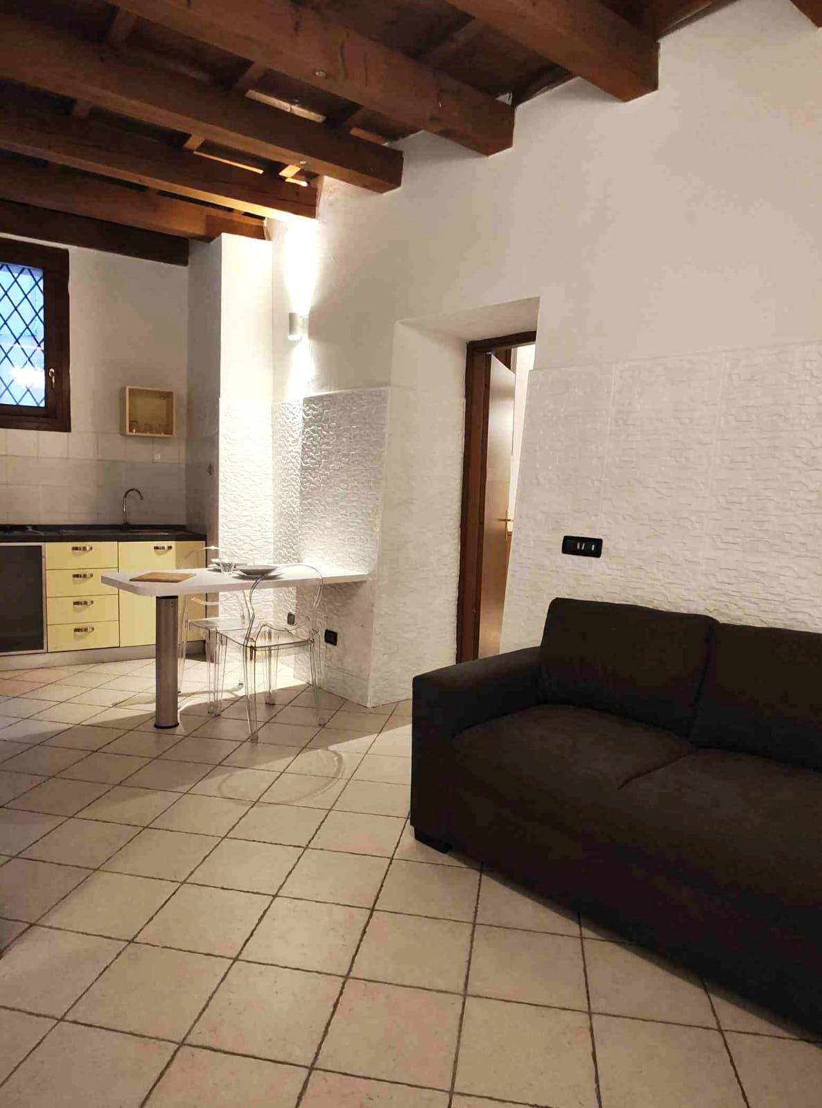 Appartamento in affitto a Ferrara, Centro storico