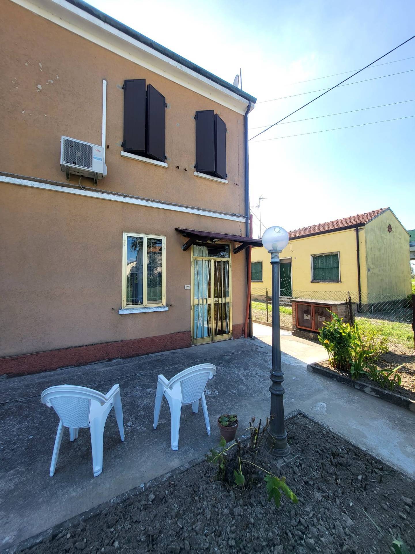 Quardrifamiliare in vendita a Ferrara, Chiesuol del Fosso