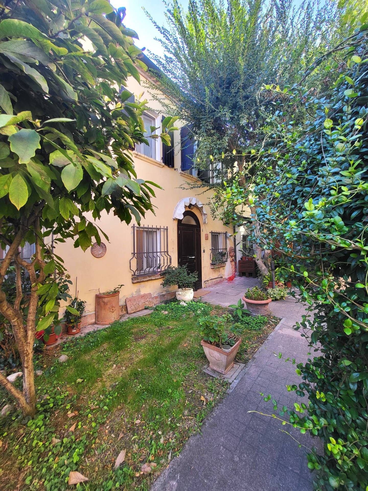 Villetta a schiera in vendita a Ferrara, Centro storico