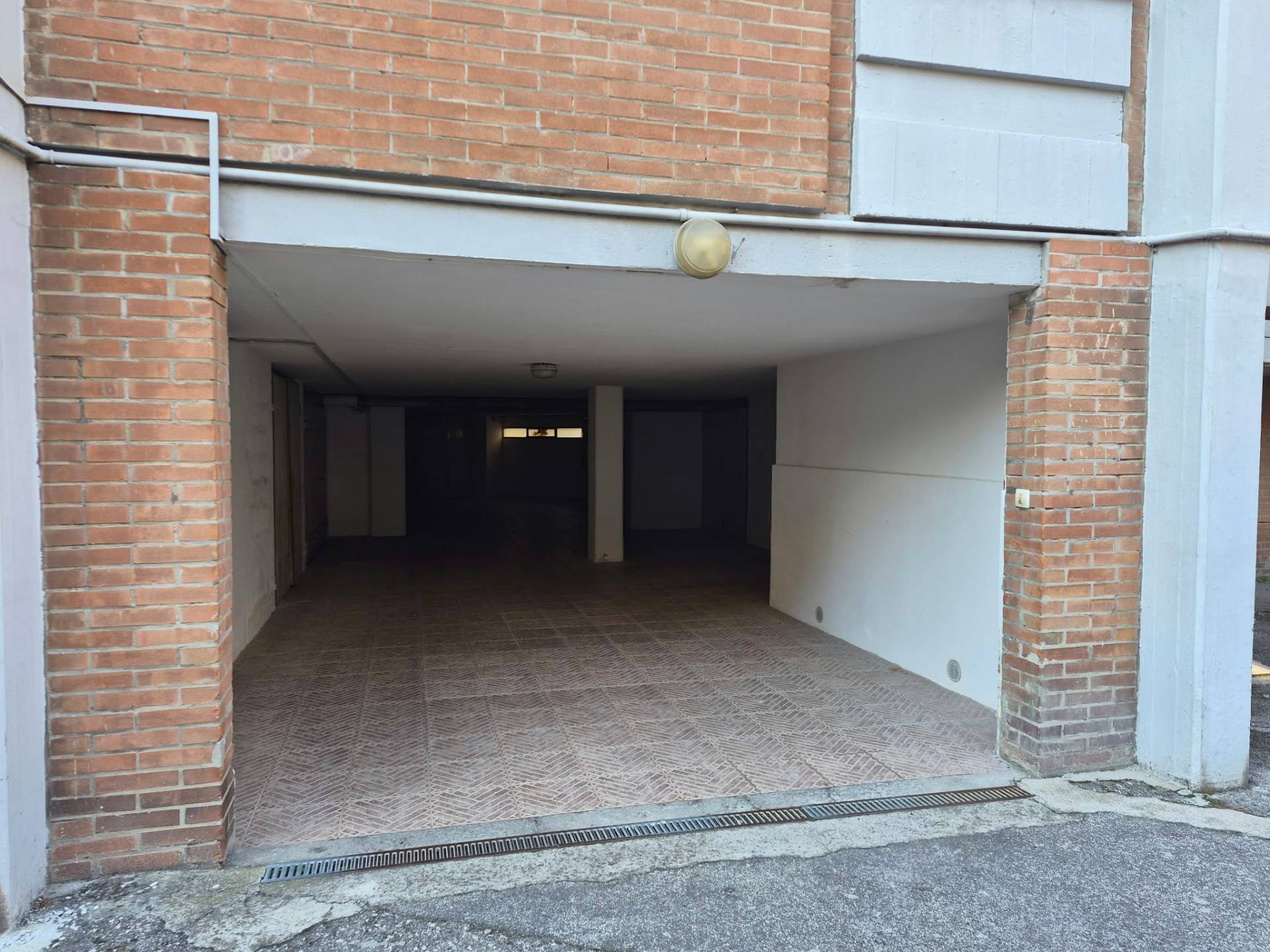 Box o garage in affitto a Ferrara, Via Bologna