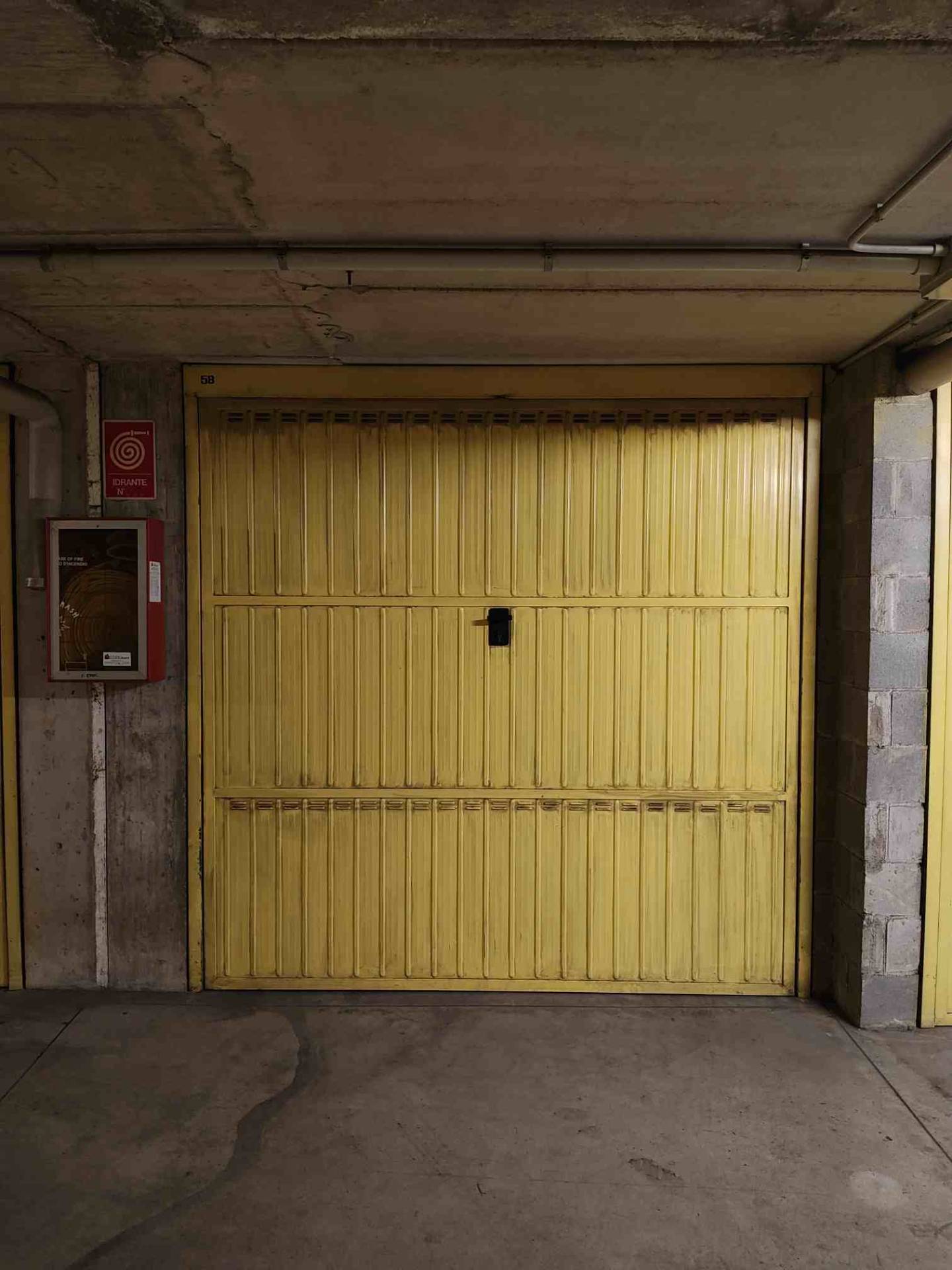 Box o garage in affitto a Ferrara, Centro storico