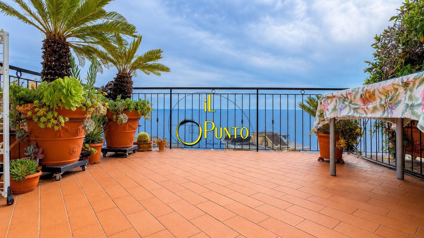Bilocale vista mare a Ospedaletti