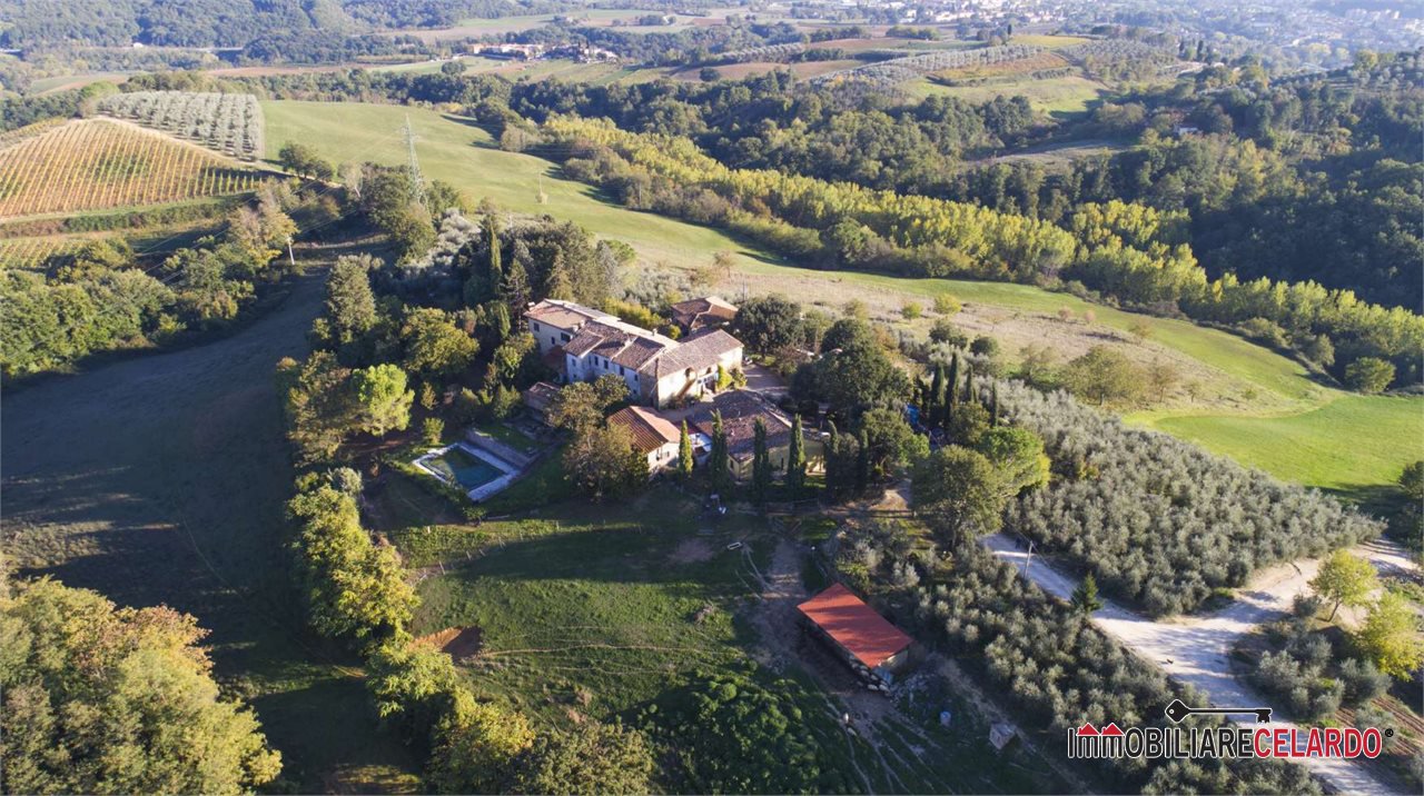 Villa in vendita a Poggibonsi