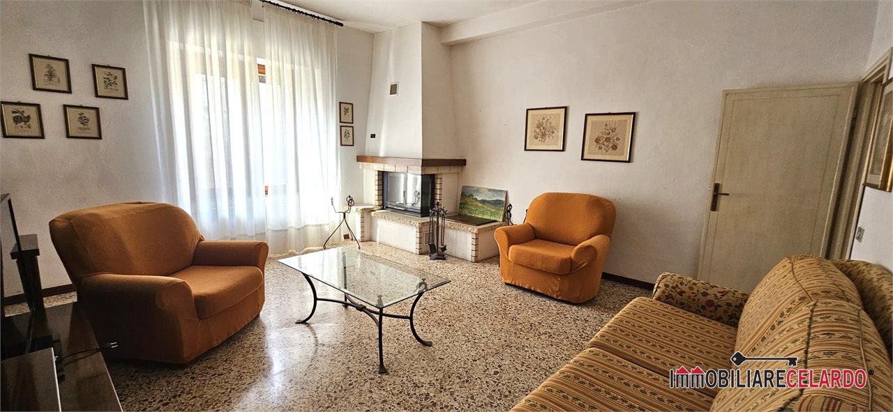 Quadrilocale in vendita a San Gimignano