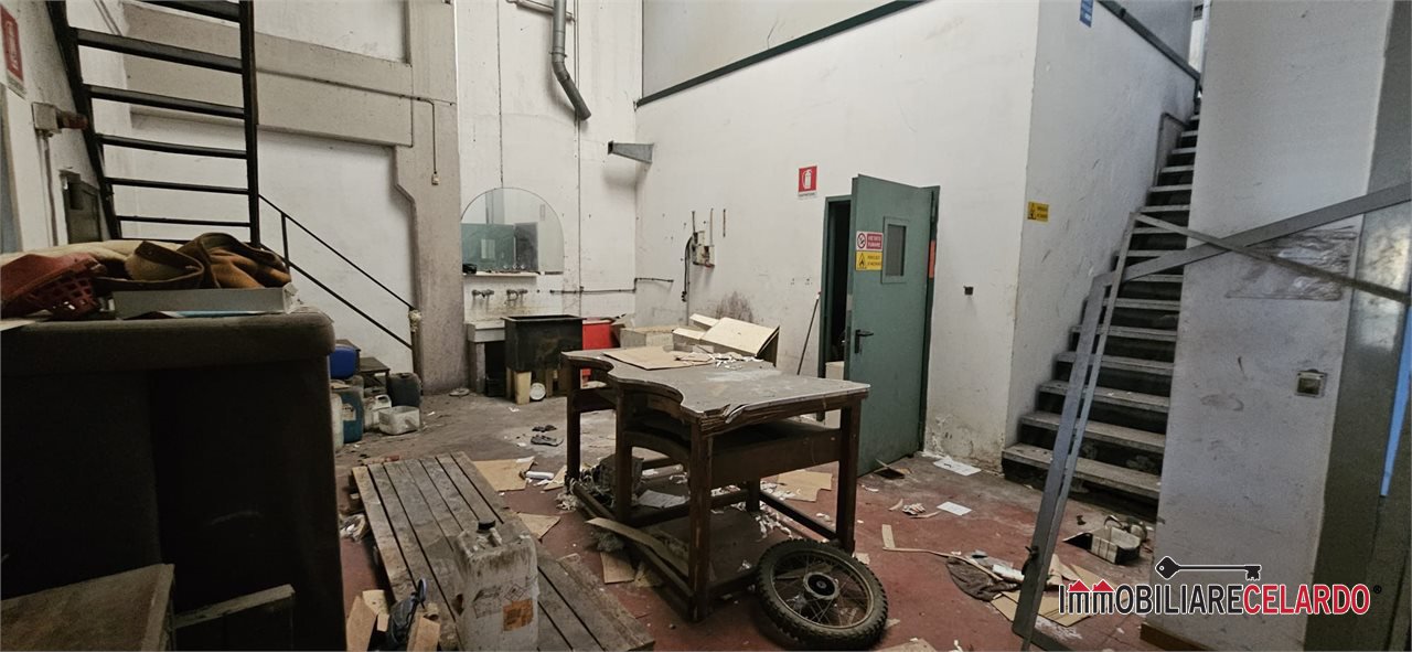 Capannone in vendita a Bagno a Ripoli