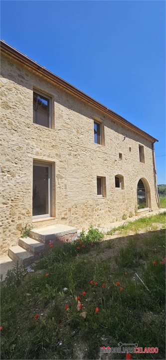 Villa in vendita a Poggibonsi