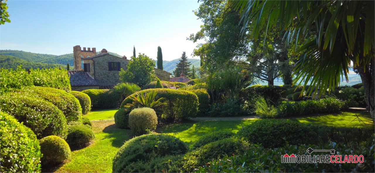 Villa in vendita a Radda in Chianti