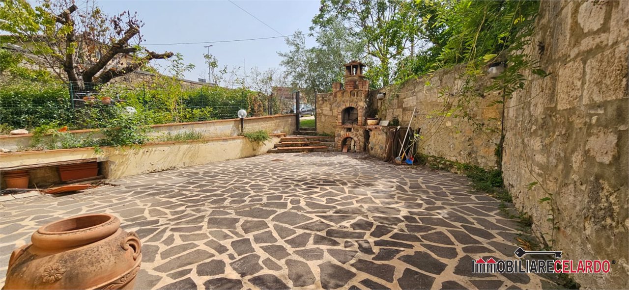 Quadrilocale in vendita, Colle di Val d'Elsa gracciano