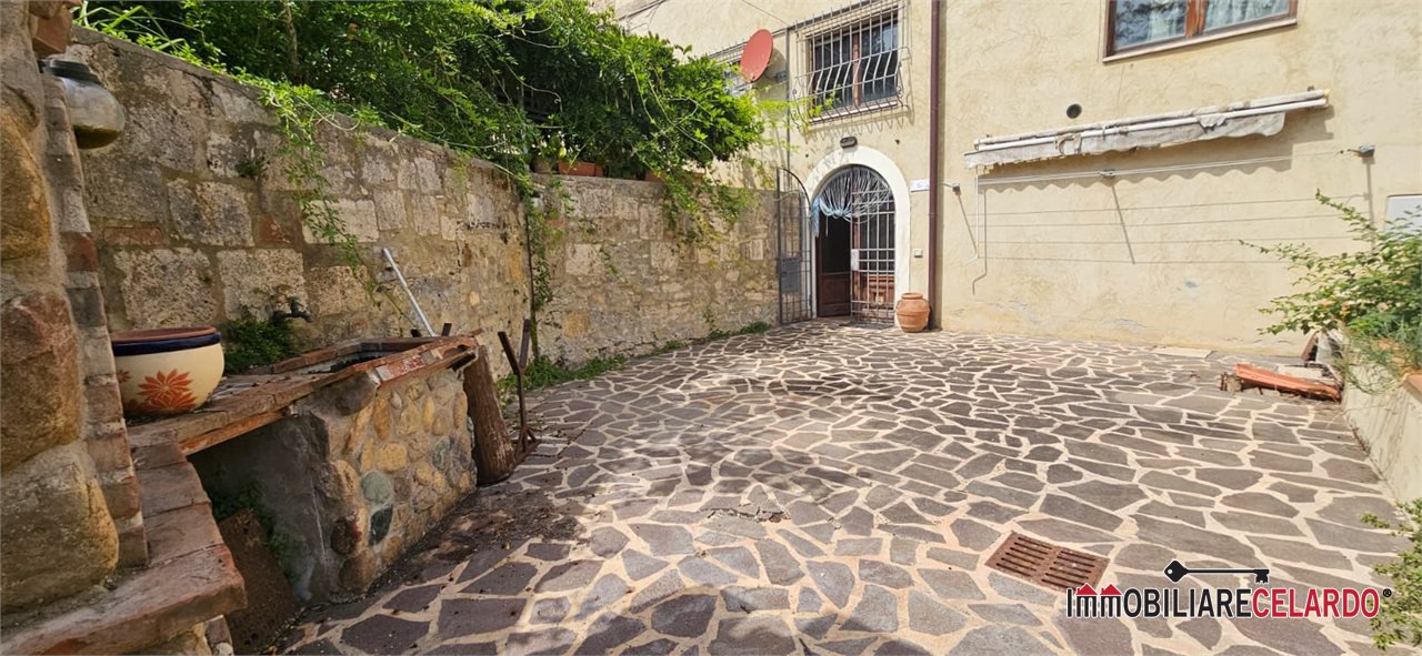 Quadrilocale in vendita, Colle di Val d'Elsa gracciano