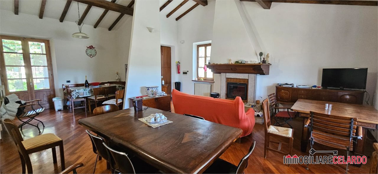 Villa in vendita a Casole d'Elsa