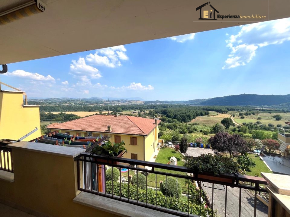 Trilocale in vendita, Forano gavignano