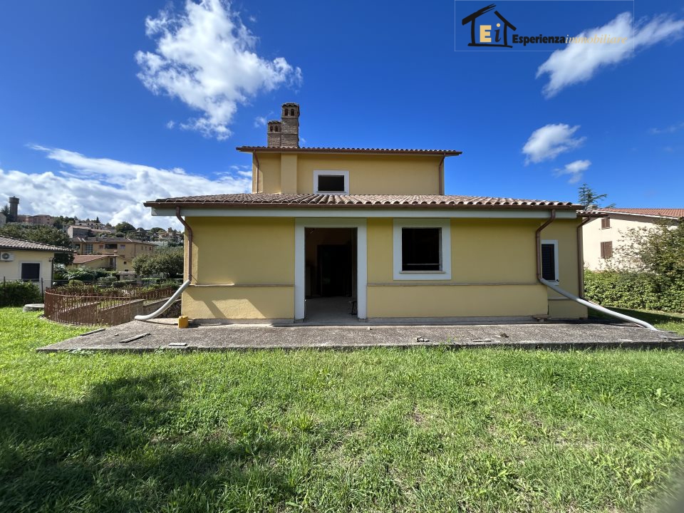 Villa in vendita a Cantalupo in Sabina