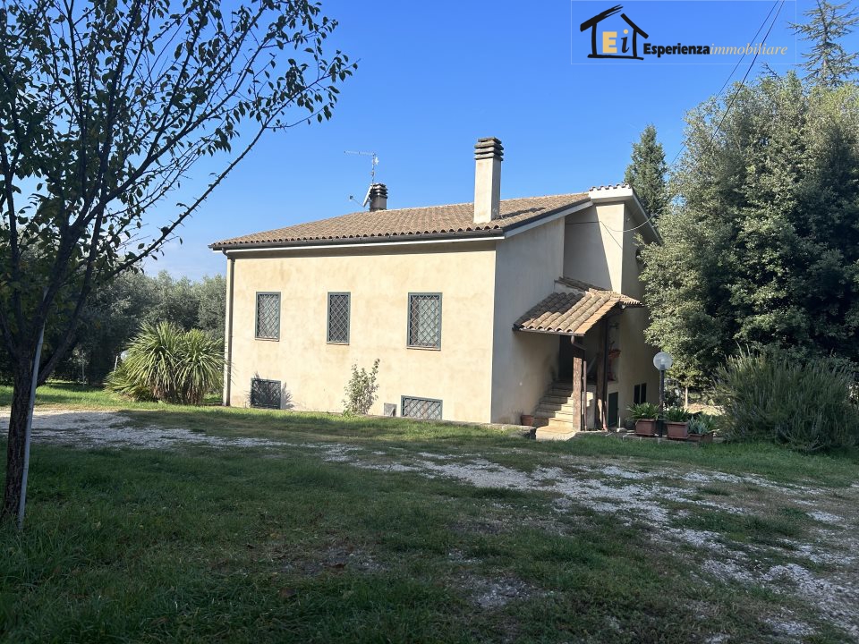 Villa in vendita, Montebuono fianello