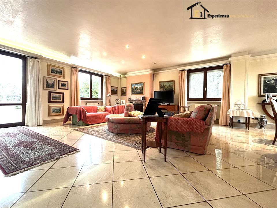 Villa in vendita a Calvi dell'Umbria