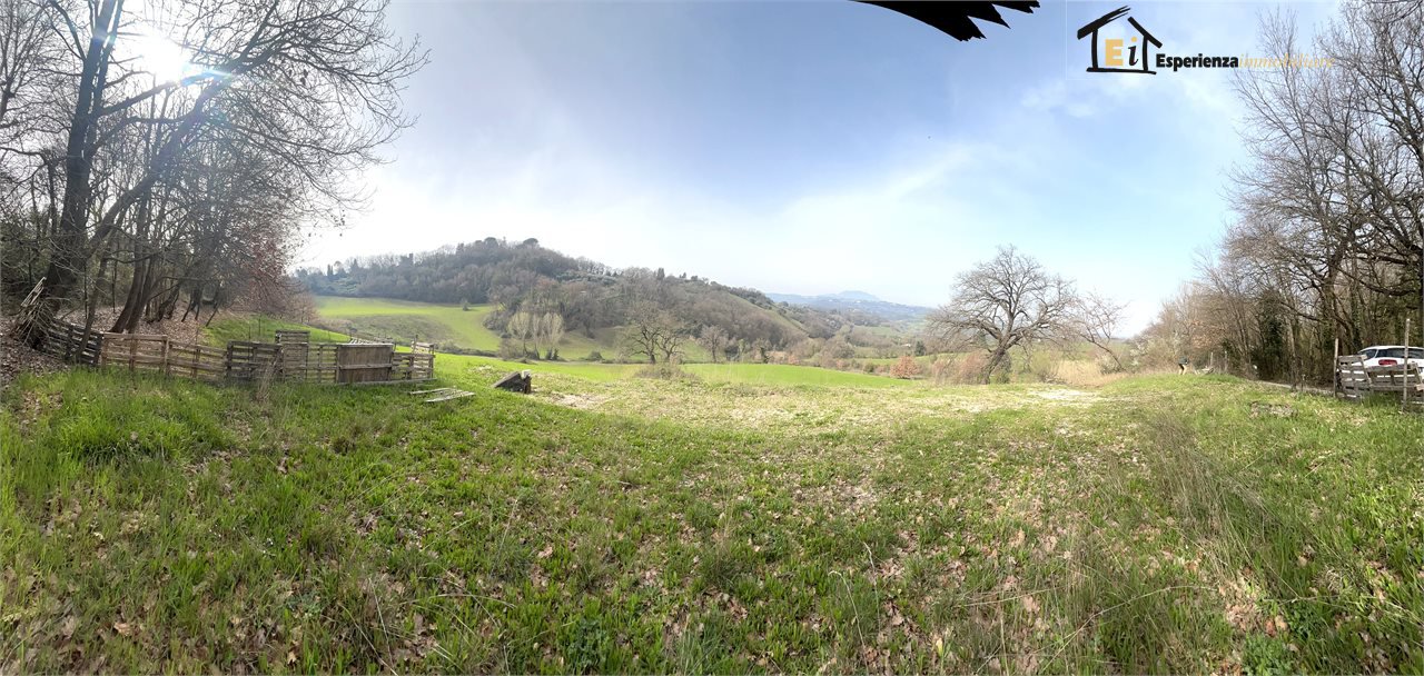 Terreno in vendita a Montopoli di Sabina