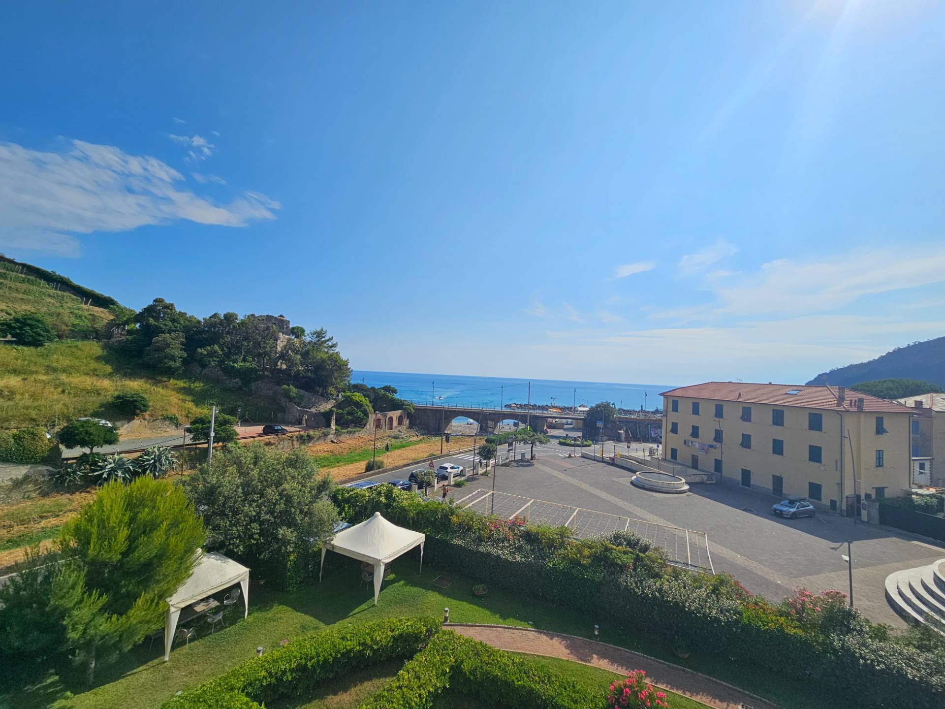 Appartamento in vendita a Moneglia, Centrale