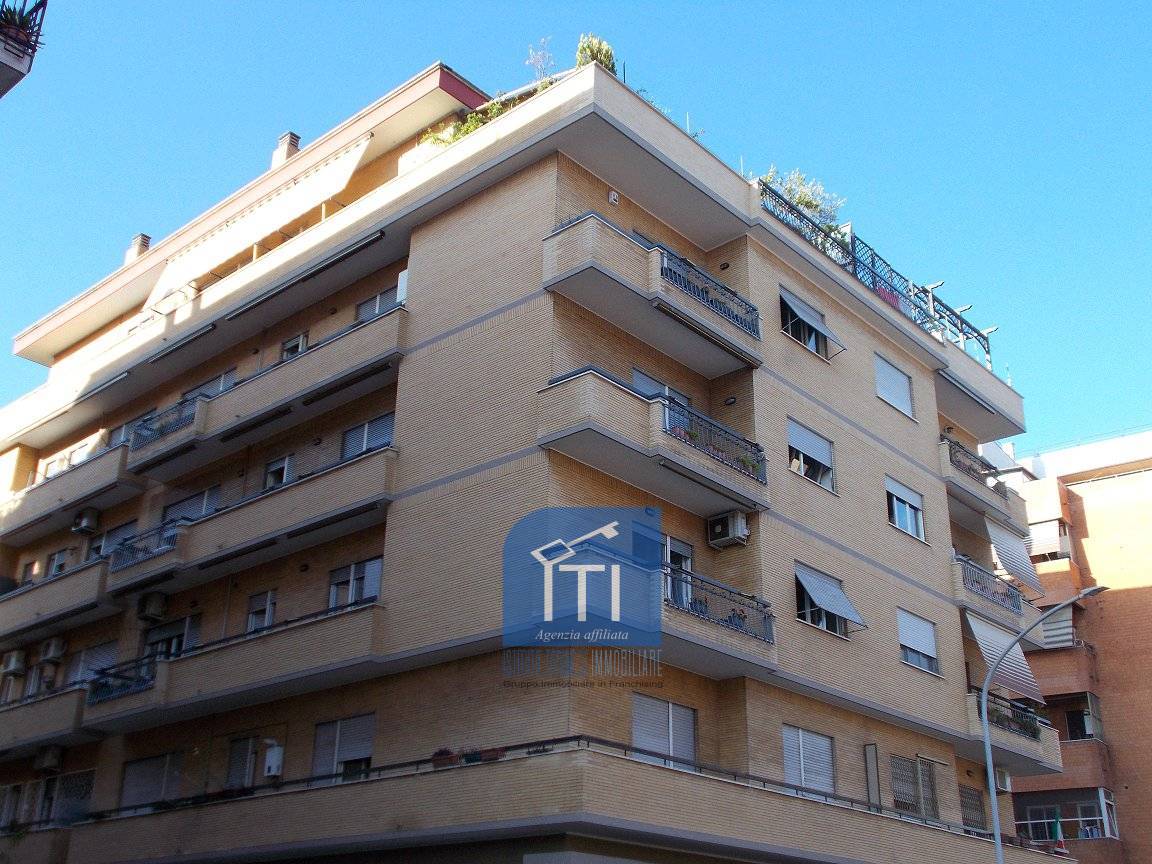 QUADRILOCALE in vendita a Roma, Tiburtino/Pietralata/Collatino