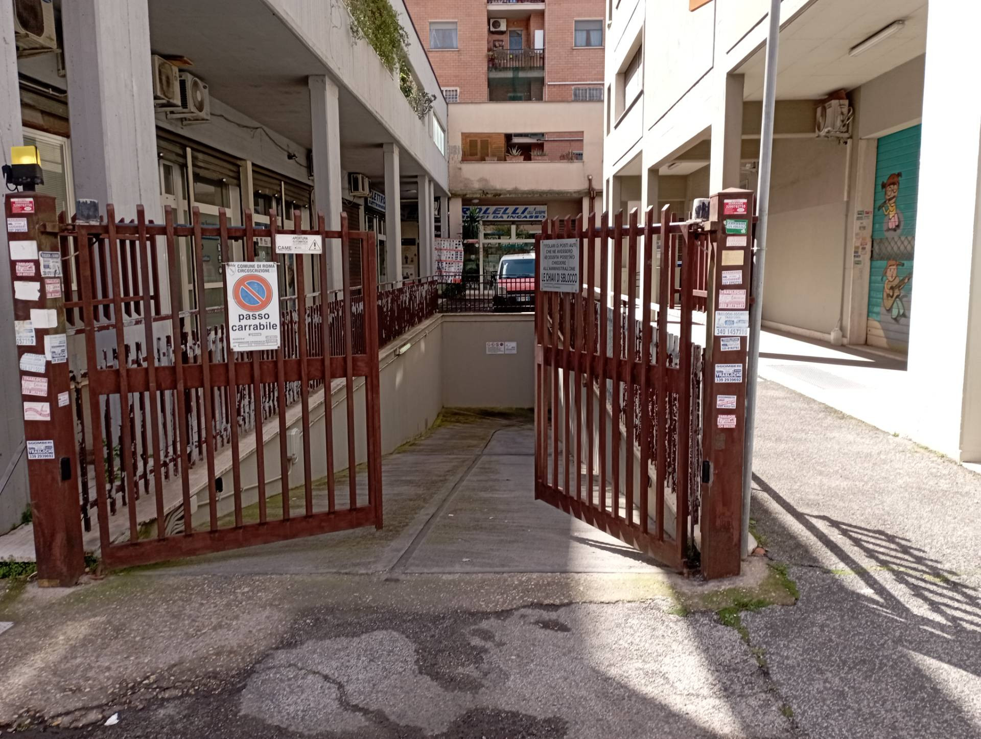 Posto Auto in vendita a Roma, Acilia