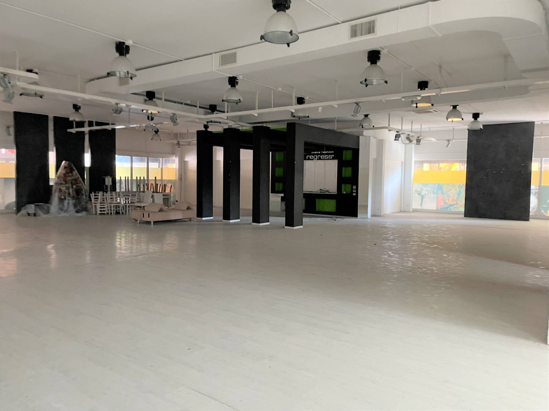 Locale Commerciale in affitto a Roma, Ostia