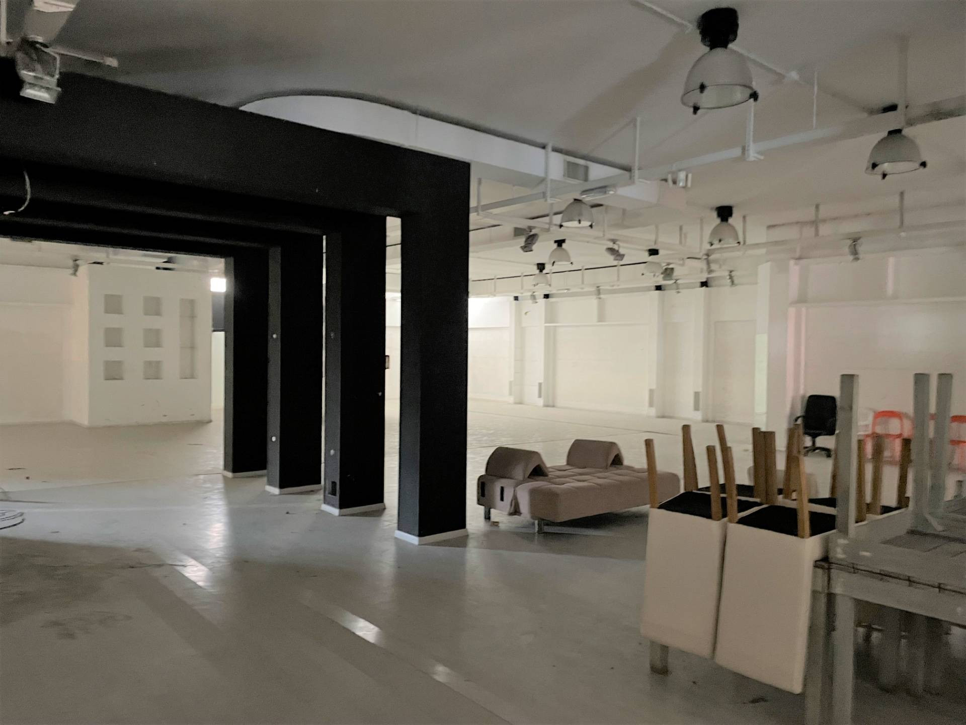 Locale Commerciale in affitto a Roma, Ostia