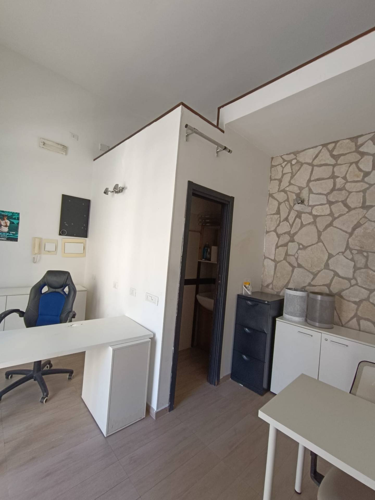 Negozio in vendita a Roma, Ostia Centro