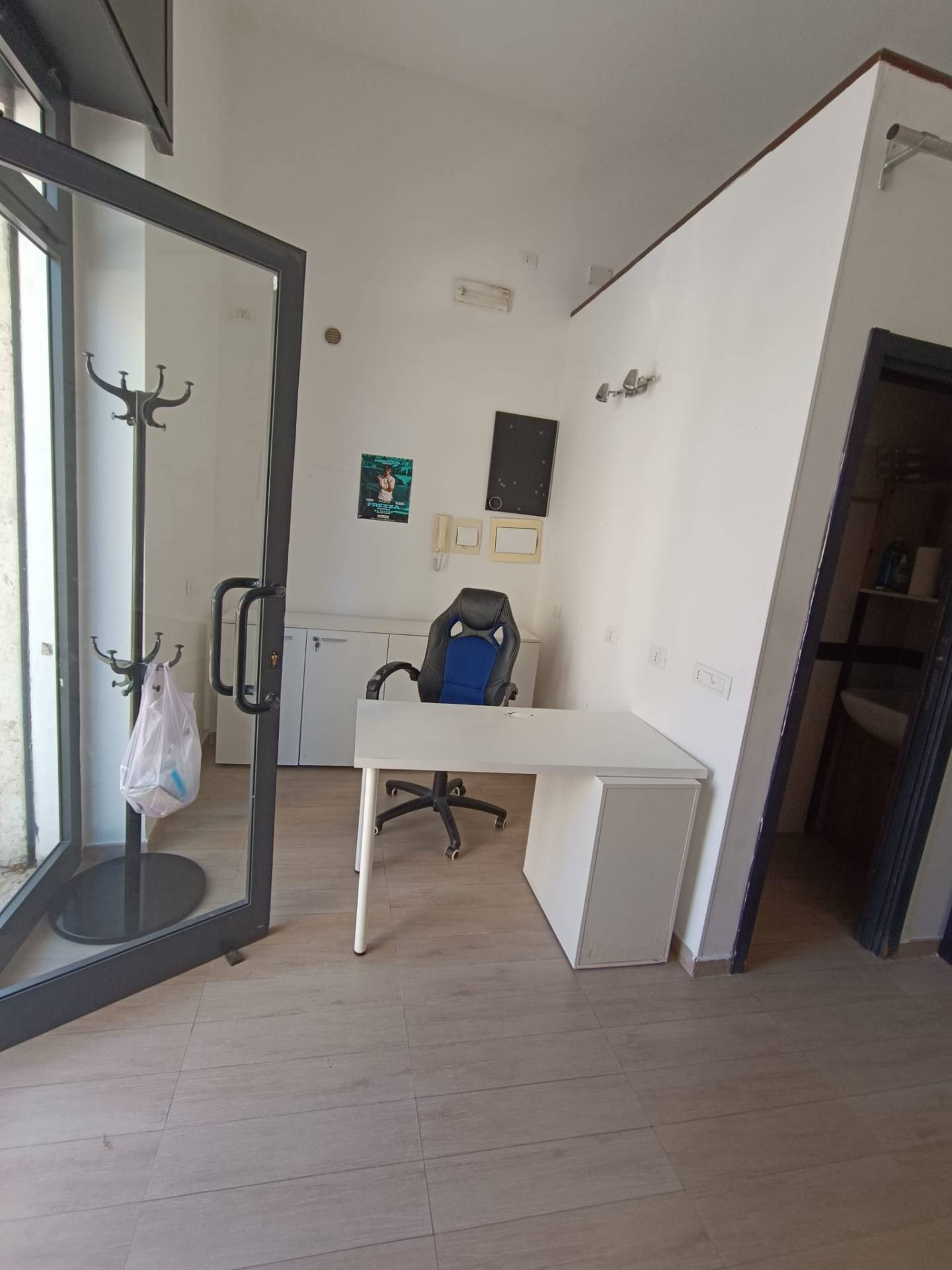 Negozio in vendita a Roma, Ostia Centro