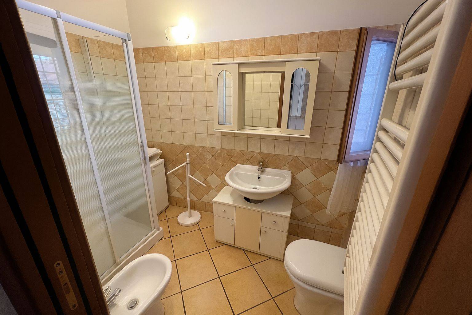 Casa Semindipendente in vendita a Pomezia, Torvaianica